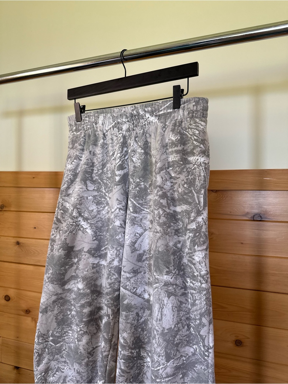Ardene Wide Leg Knit Pants in Camo